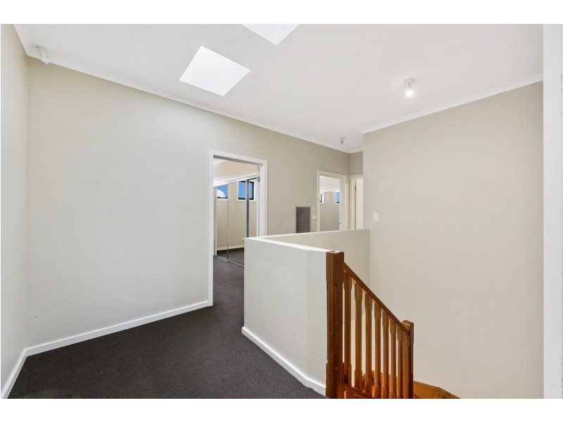 1/2A Lindenow Street, Maidstone VIC 3012