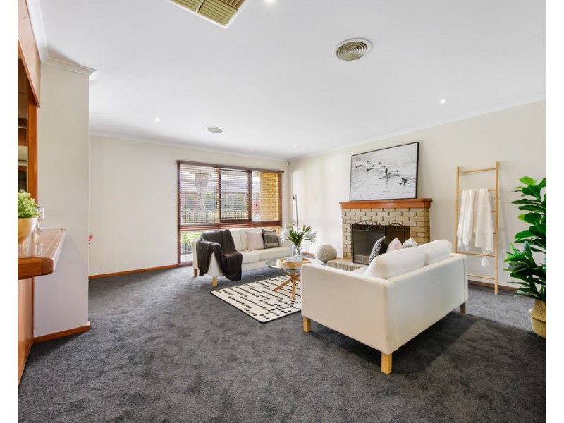 3 Singer Avenue, Keilor Downs VIC 3038