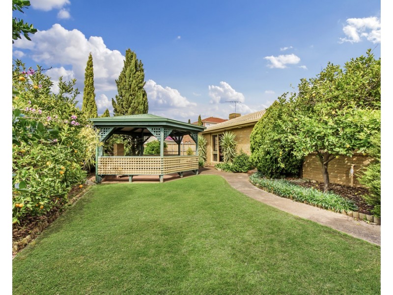 3 Singer Avenue, Keilor Downs VIC 3038