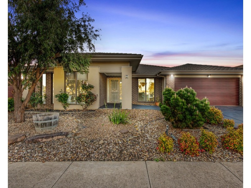 71 Bangalay Drive, Brookfield VIC 3338