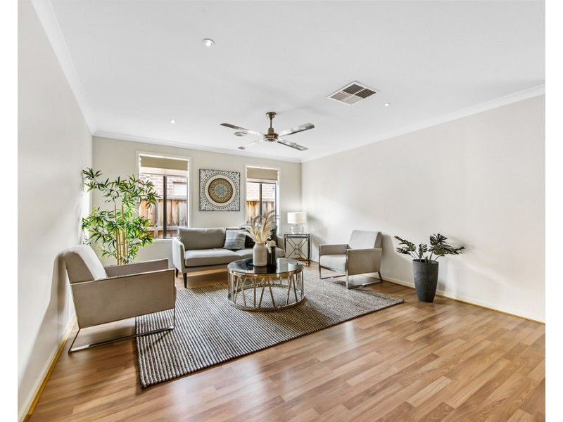 71 Bangalay Drive, Brookfield VIC 3338