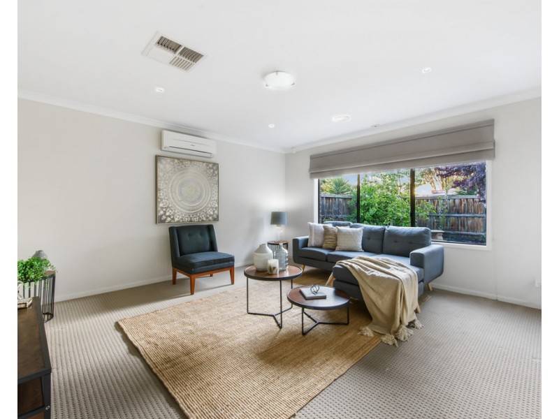 71 Bangalay Drive, Brookfield VIC 3338