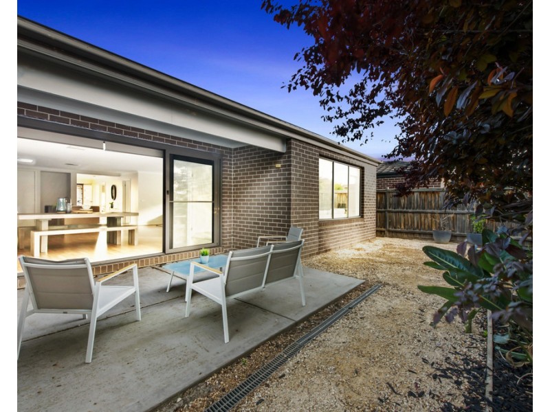 71 Bangalay Drive, Brookfield VIC 3338