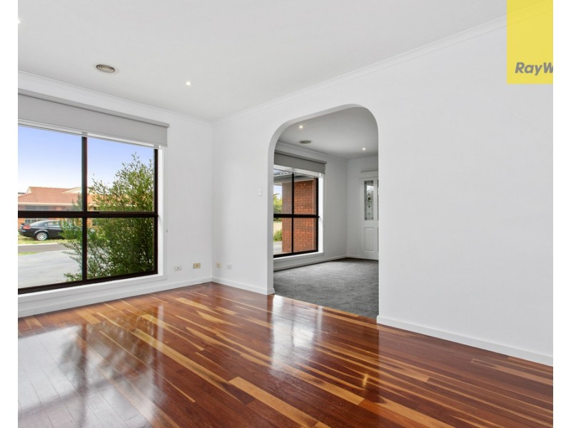 1/2 Sirius Court, Keilor Downs VIC 3038