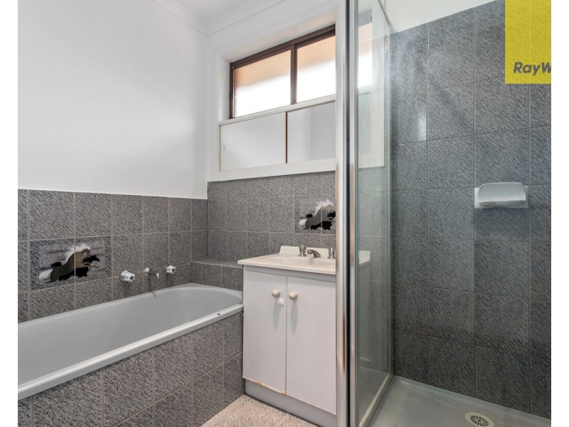 1/2 Sirius Court, Keilor Downs VIC 3038