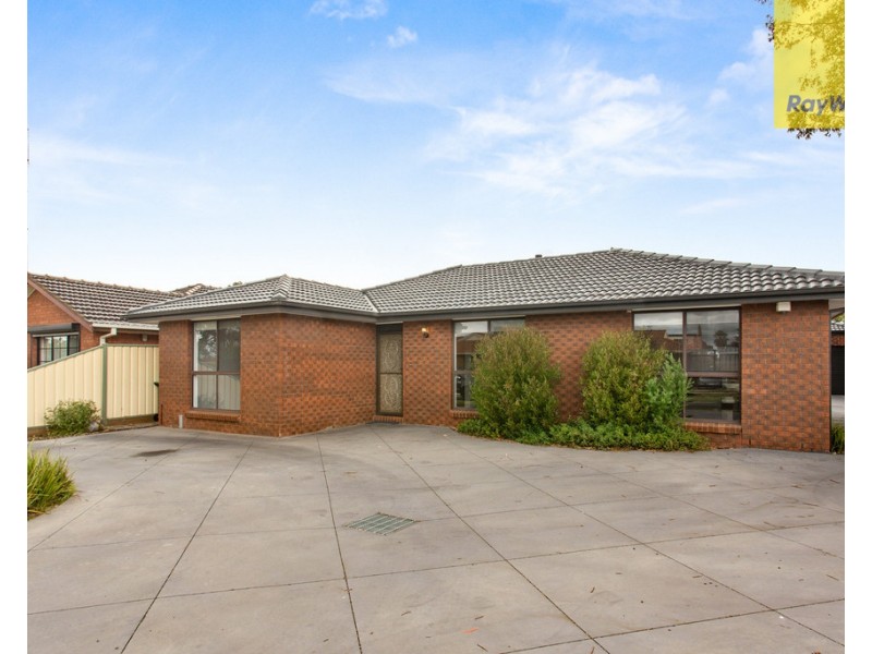 1/2 Sirius Court, Keilor Downs VIC 3038