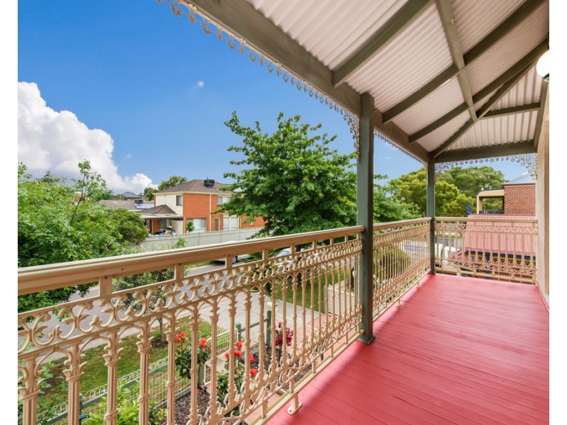 11 Woodlea Cres, Craigieburn VIC 3064