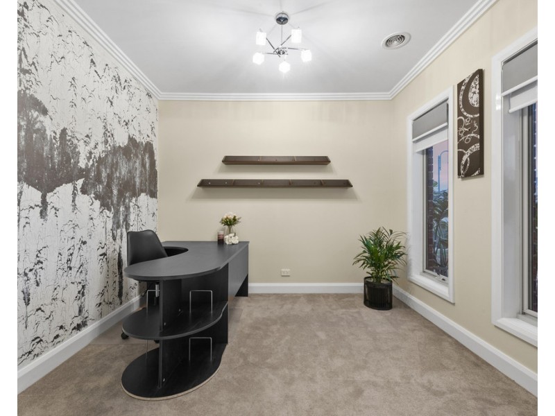 12 Wells Avenue, Taylors Hill VIC 3037