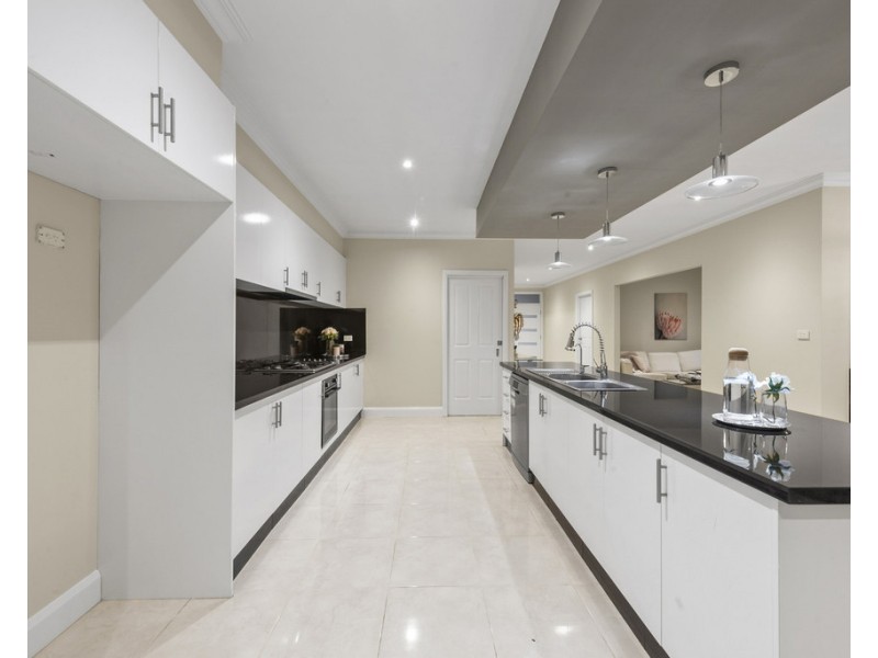 12 Wells Avenue, Taylors Hill VIC 3037