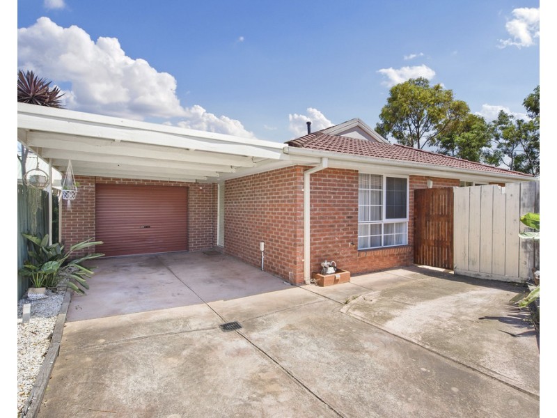 2/35 Hume Drive, Delahey VIC 3037