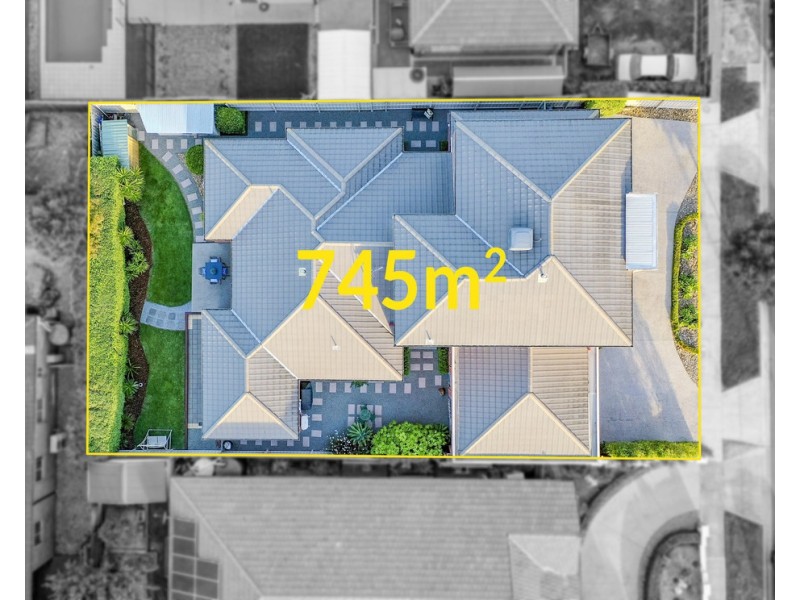 21 Kirribilli Boulevard, Taylors Hill VIC 3037