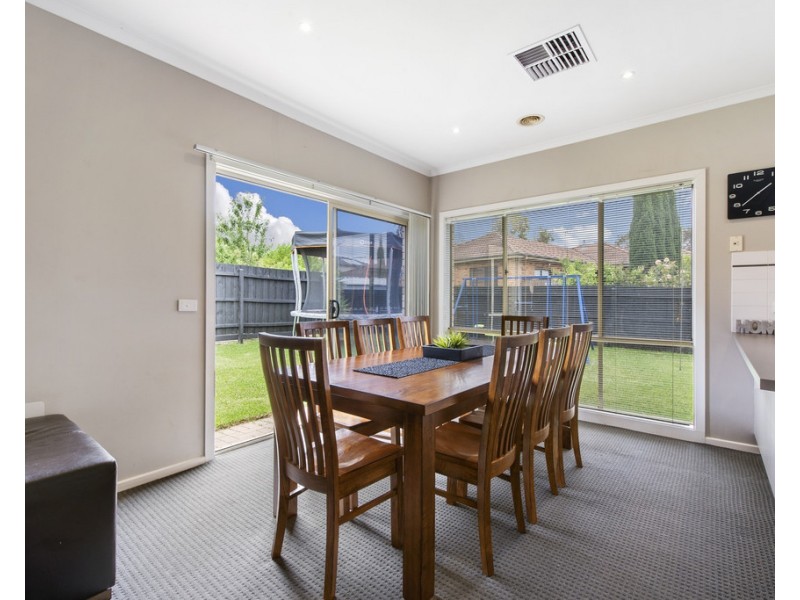 76 Loddon Drive, Taylors Hill VIC 3037
