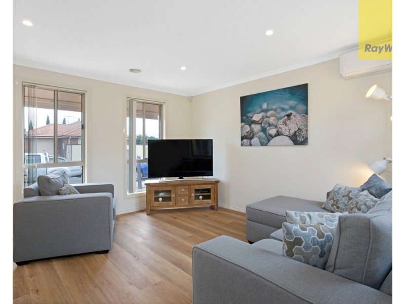 2/59 Jade Way, Hillside VIC 3037