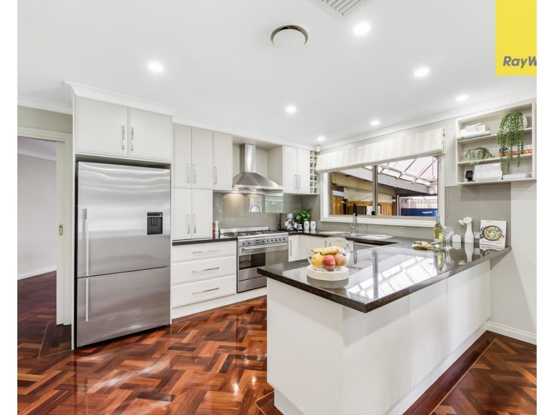 45 Solent Crescent, Taylors Lakes VIC 3038