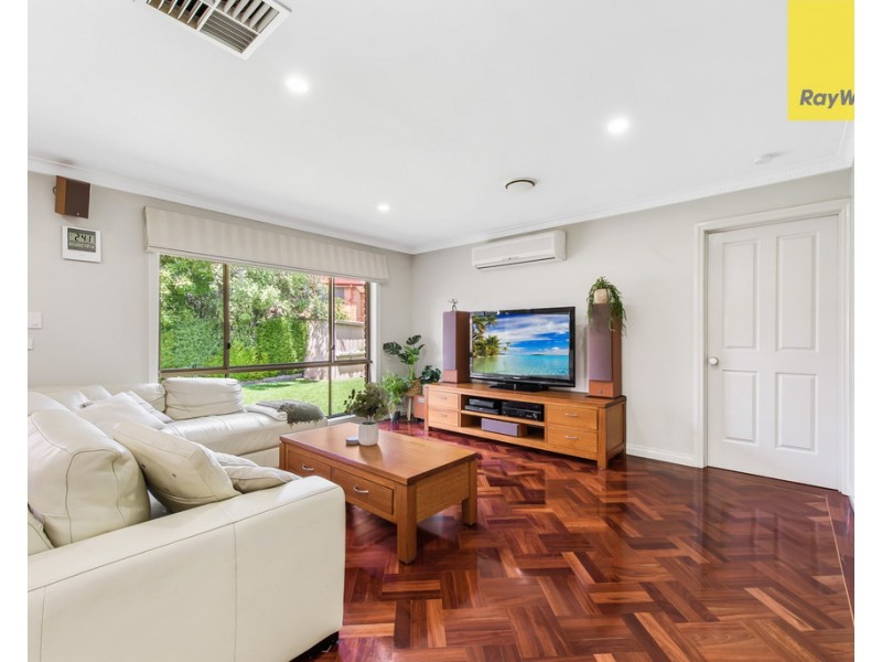 45 Solent Crescent, Taylors Lakes VIC 3038