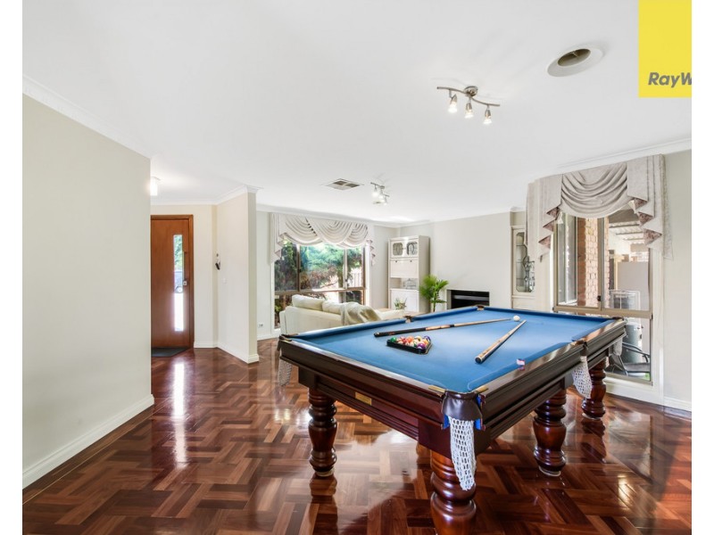 45 Solent Crescent, Taylors Lakes VIC 3038