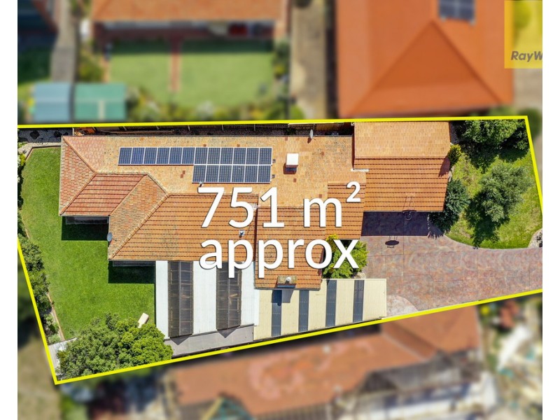 45 Solent Crescent, Taylors Lakes VIC 3038