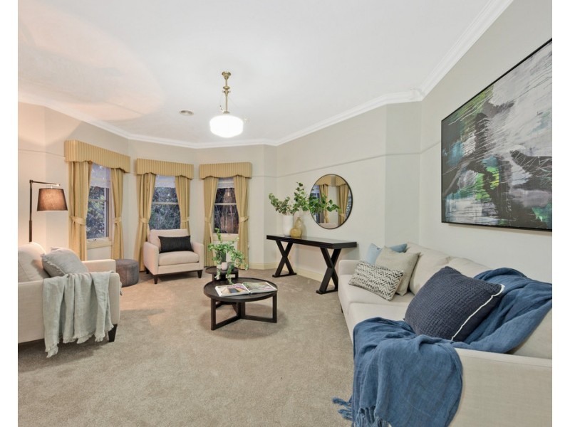 48 Jacaranda Drive, Taylors Hill VIC 3037