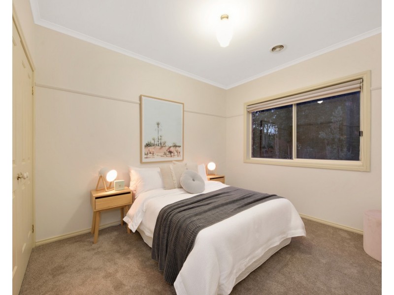 48 Jacaranda Drive, Taylors Hill VIC 3037