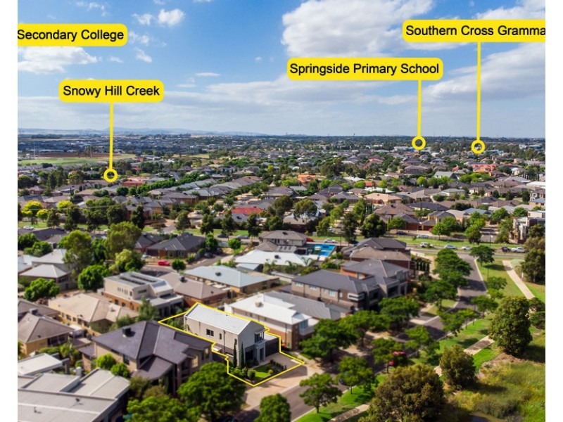 14 Lawson Way, Caroline Springs VIC 3023