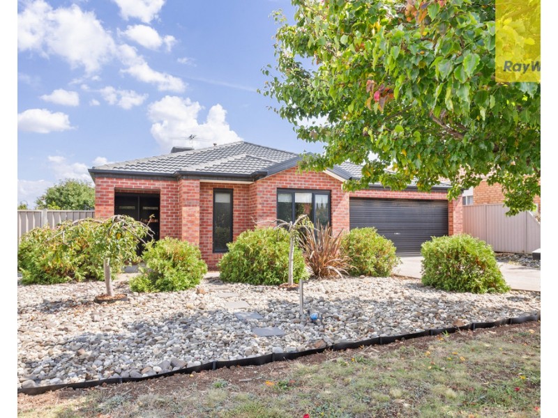 18 Webbs Avenue, Taylors Hill VIC 3037