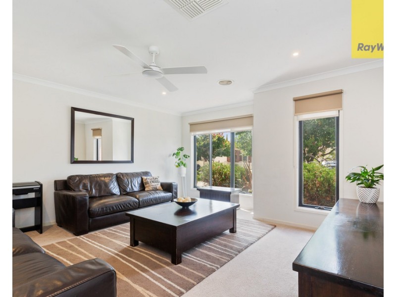 18 Webbs Avenue, Taylors Hill VIC 3037