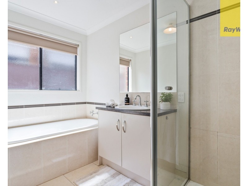 18 Webbs Avenue, Taylors Hill VIC 3037