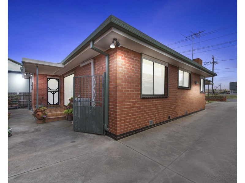 111 Moore Road, Airport West VIC 3042