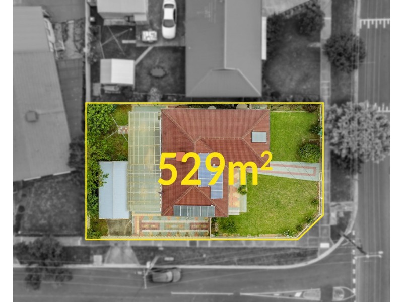 8 Oakwood Road, Albanvale VIC 3021