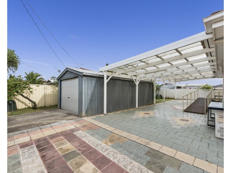 8 Oakwood Road, Albanvale VIC 3021