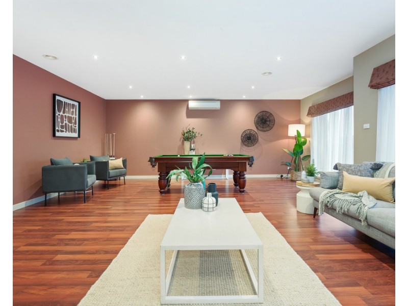 8 Cooks Way, Taylors Hill VIC 3037