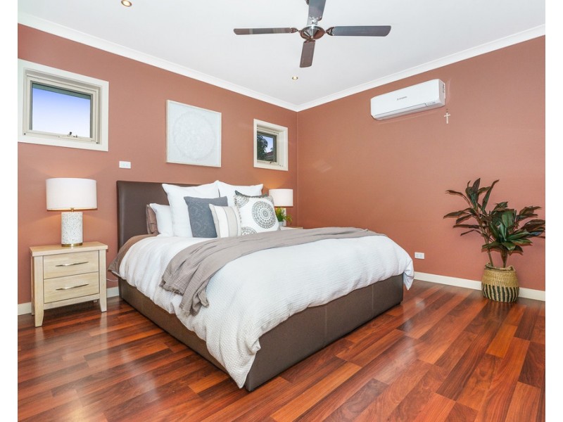 8 Cooks Way, Taylors Hill VIC 3037