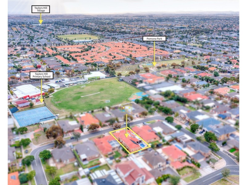 8 Cooks Way, Taylors Hill VIC 3037