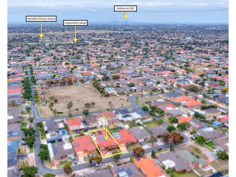 8 Cooks Way, Taylors Hill VIC 3037