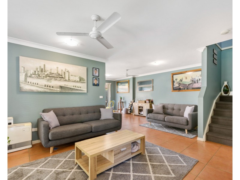 2/330 Sydenham Road, Sydenham VIC 3037