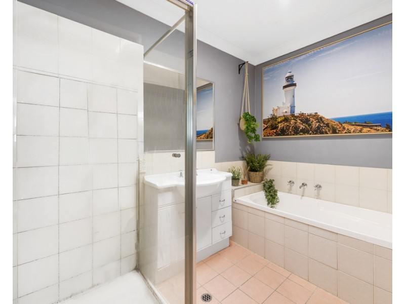 2/330 Sydenham Road, Sydenham VIC 3037