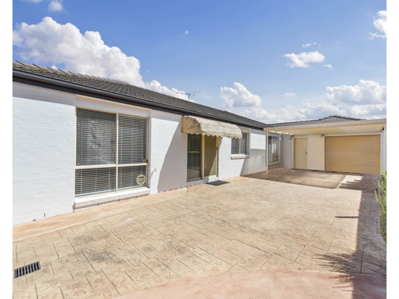 11 Balam Green, Sydenham VIC 3037