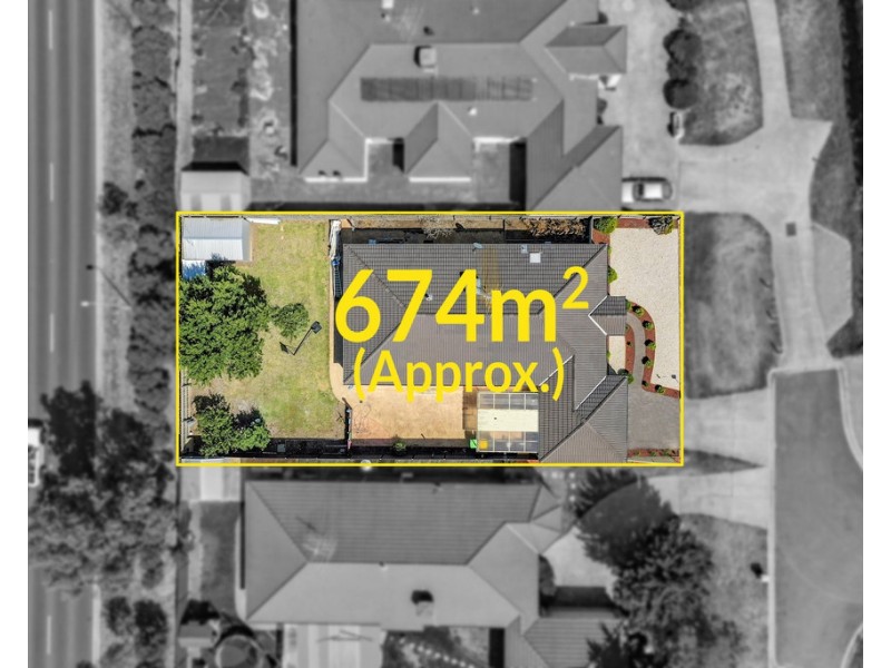 11 Balam Green, Sydenham VIC 3037