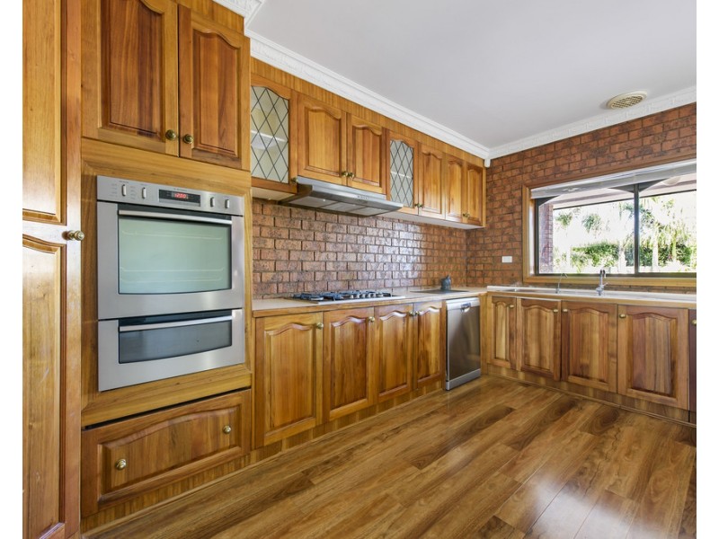 3 Beckwith Court, Taylors Lakes VIC 3038