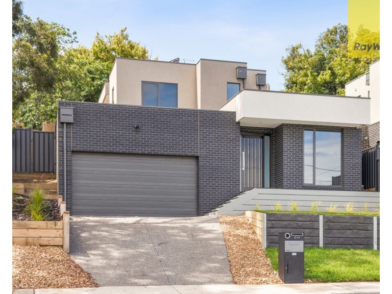 2/4 Riverside Avenue, Keilor VIC 3036