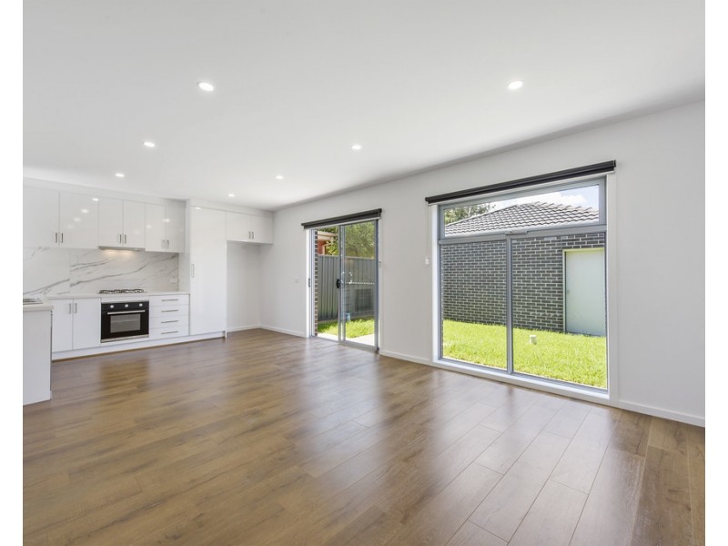 1/34 Albert Road, Sydenham VIC 3037