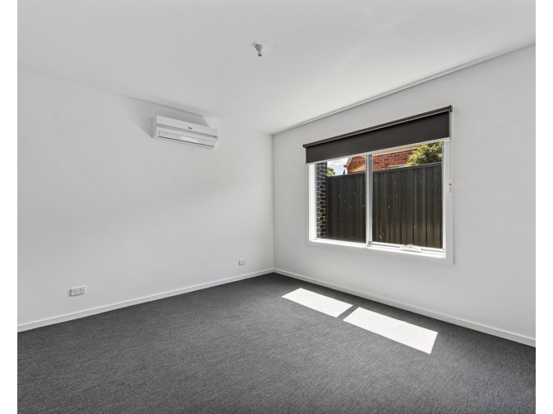 4/34 Albert Road, Sydenham VIC 3037