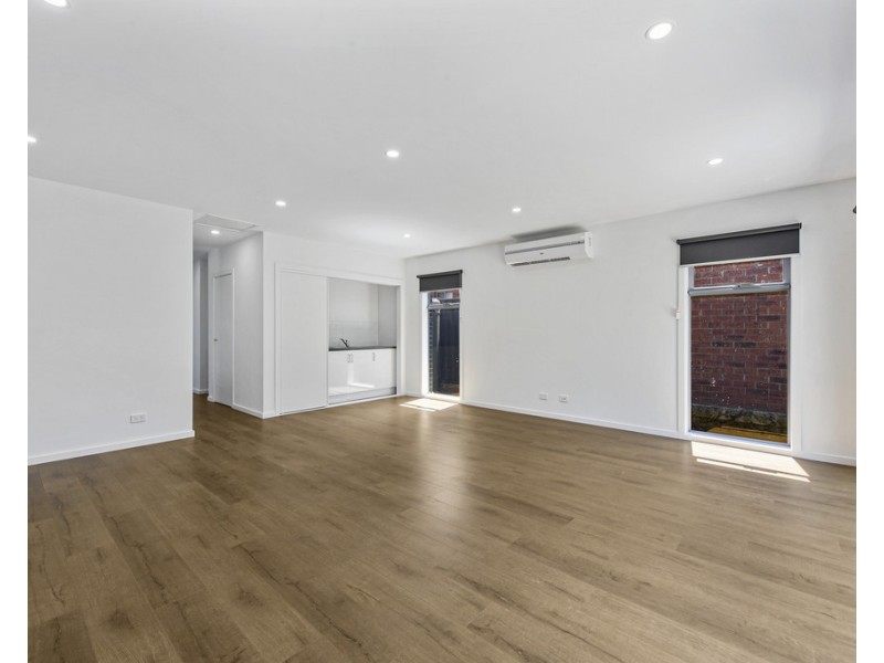 4/34 Albert Road, Sydenham VIC 3037