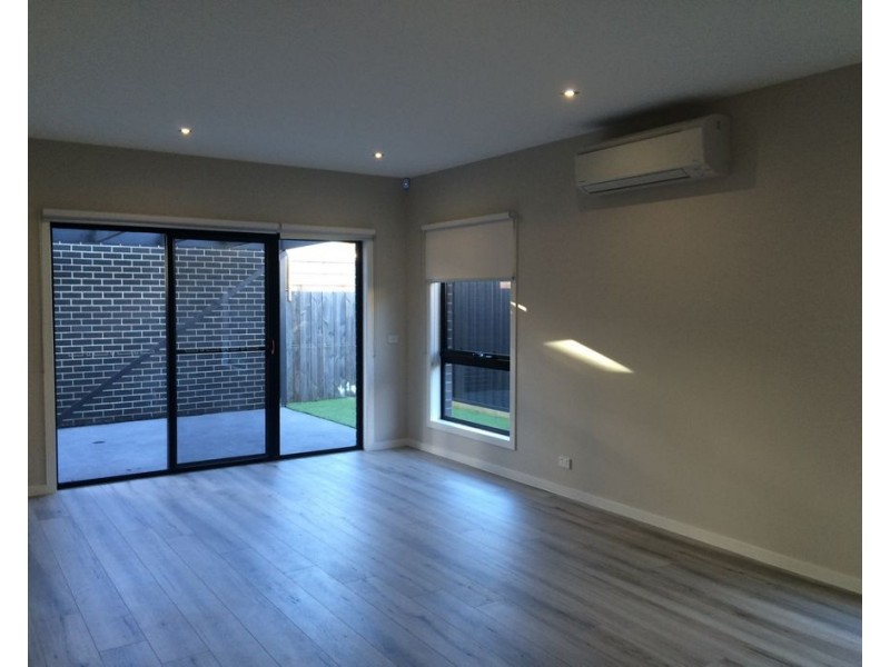 3/41 George Street, St Albans VIC 3021