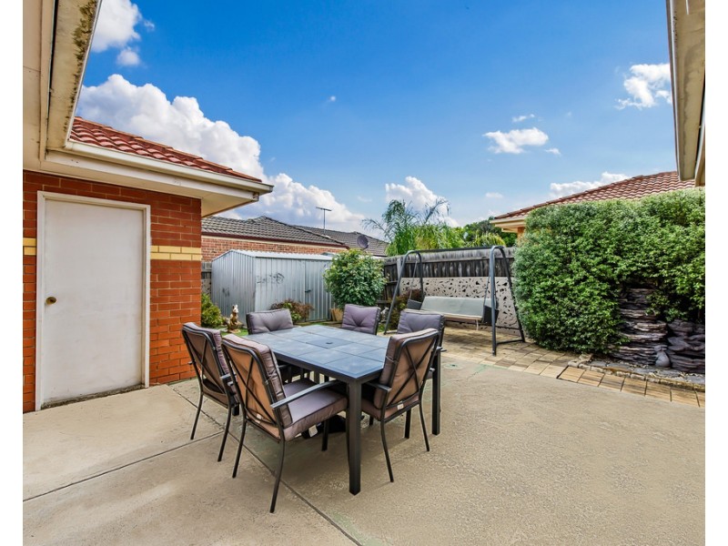 47 Oarsome Drive, Delahey VIC 3037