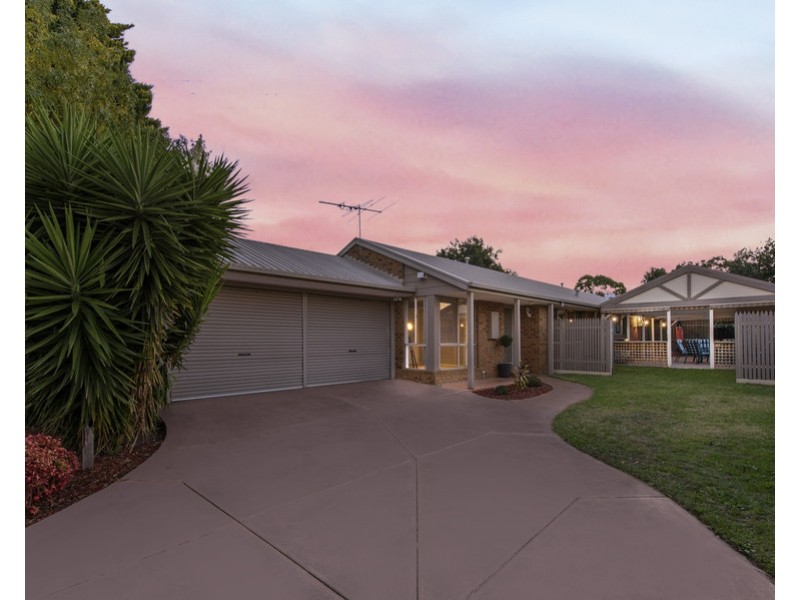 57 Spellman Ave, Sydenham VIC 3037