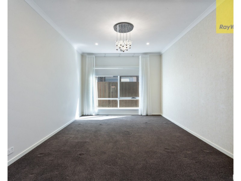 17 Tambo Crescent, Taylors Hill VIC 3037