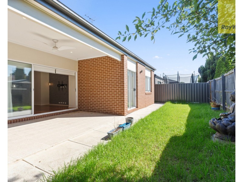 17 Tambo Crescent, Taylors Hill VIC 3037