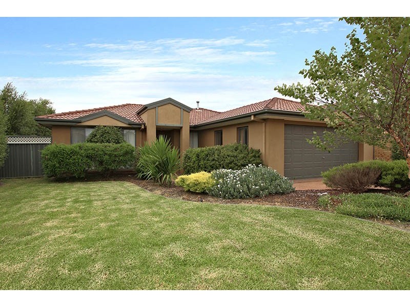 20 Berthon Crescent, Hillside VIC 3037