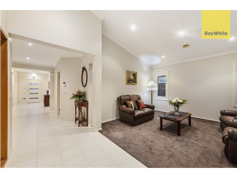 13 Salisbury Court, Hillside VIC 3037
